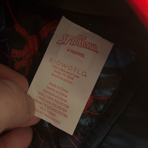 Marvel Spider-Man LightUp Backpack NWT - Picture 11 of 11